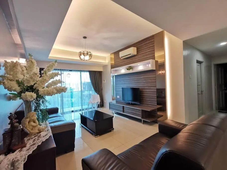 Glamorous At Kinta Riverfront Apartment Ipoh Malesia